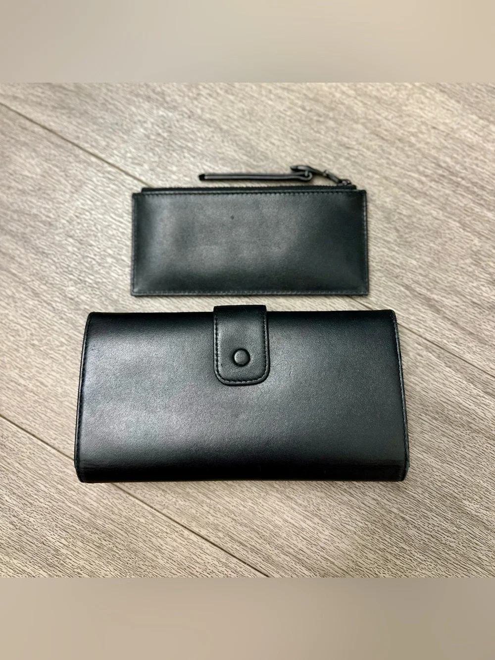Opening Ceremony Misha Shiny Calfskin Leather Wallet Hand Clasp Coin Pouch⁠